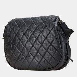 Pre Owned Chanel Quilted Expandable Black Leather Shoulder Bag
