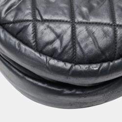Pre Owned Chanel Quilted Expandable Black Leather Shoulder Bag