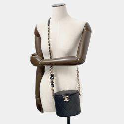 Pre Owned Chanel Matelasse Black Lambskin Chain Vanity Bag 
