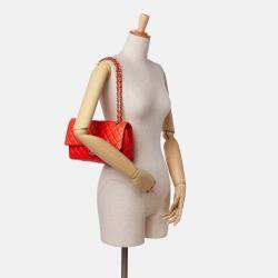 Pre Owned Chanel Red Medium Classic Lambskin Double Flap