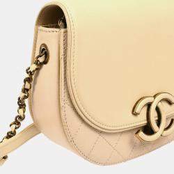 Chanel Coco Curve Messenger Small Beige Shiny Calfskin Goatskin Quilted Flap Bag