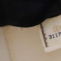 Pre Owned Chanel Round Vanity Small White Lambskin Crossbody Bag