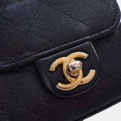 Chanel Black Goatskin Chic Pearl Clutch With Chain
