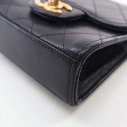 Chanel Black Goatskin Chic Pearl Clutch With Chain