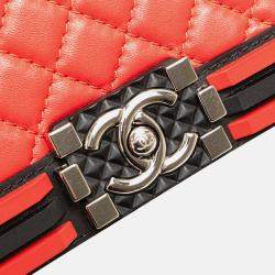 Pre Owned Chanel Black/Red Old Medium Bicolor Quilted Lambskin and Rubber Boy Flap