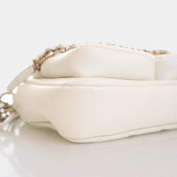 مملوكة مسبقًا Chanel Camera White Calfskin Shoulder Bag