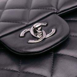 Chanel Black Jumbo Classic Lambskin Double Flap