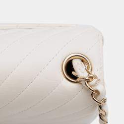 Pre Owned Chanel White Mini Square Classic Chevron Lambskin Single Flap