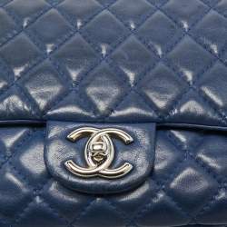 Pre Owned Chanel Dark Blue Quilted Leather Medium Classic Double Flap Bag