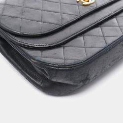 Pre Owned Chanel Matelasse W Flap Chain Shoulder Bag  Lambskin Black Ghw