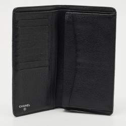 مملوكة مسبقًا Chanel Black Quilted Caviar Leather L Yen Wallet