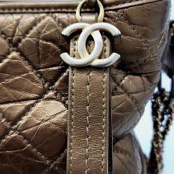 Pre Owned Chanel Leather Gabrielle Hobo Bag Medium