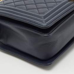 Pre Owned Chanel Navy Blue Quilted Leather New Medium Boy Flap Bag