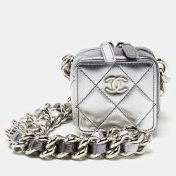 Pre Owned Chanel Silver Quilted Leather Like A Wallet Chain Clutch