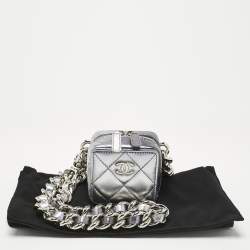 Pre Owned Chanel Silver Quilted Leather Like A Wallet Chain Clutch