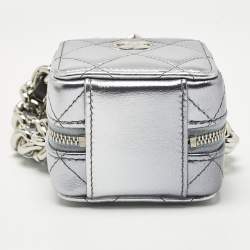 Pre Owned Chanel Silver Quilted Leather Like A Wallet Chain Clutch