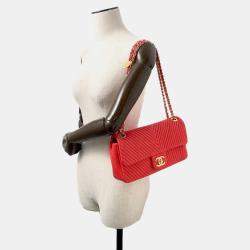 Pre Owned Chanel Chevron Red Leather Chain Shoulder Bag