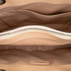 Pre Owned Chanel Beige Caviar Grand Shopping Tote