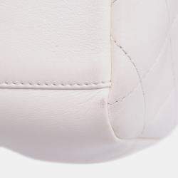 Pre Owned Chanel White Small Quilted Lambskin On And On Chain Flap