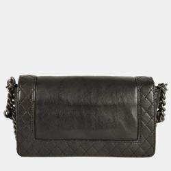 Pre Owned Chanel Boy Black Calfskin Shoulder Bag