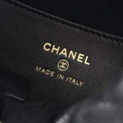 مملوكة مسبقًا Chanel Bow Pouch Black Calfskin Chain Handbag
