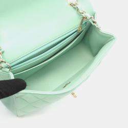 Pre Owned Chanel Matelasse Mini Green Lambskin Chain Shoulder Bag