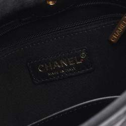 Pre Owned Chanel CC Black Lambskin Chain Hobo Bag