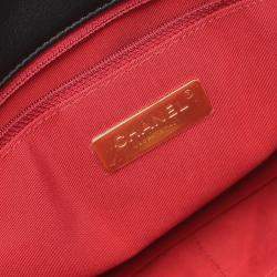 Pre Owned حقيبة كتف شانيل 19 ديكس-نوف ماتيلاسي بسلسلة من جلد الحمل أسود