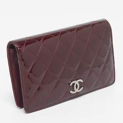 Pre Owned محفظة شانيال واي جلد برغندي مبطن براءة اختراع