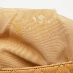 Pre Owned Chanel Beige Quilted Caviar Leather Petite Shopper Tote
