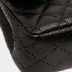 Pre Owned Chanel Black Jumbo Classic Lambskin Double Flap