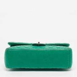 Pre Owned Chanel Green Quilted Lambskin Leather Maxi Classic Double Flap Bag