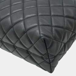 Pre Owned Chanel CC Black Lambskin Leather Chain Tote Bag
