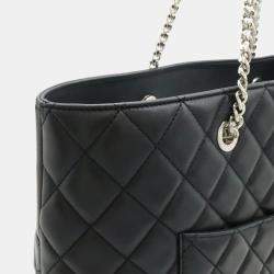 Pre Owned Chanel CC Black Lambskin Leather Chain Tote Bag