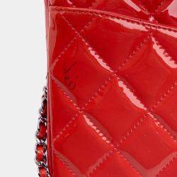 Pre Owned Chanel Red CC Quilted Patent Clutch with Chain