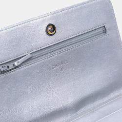 Pre Owned Chanel Silver Chevron Quilted Metallic Lambskin Mademoiselle Wallet On Chain