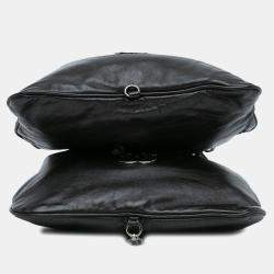 Pre Owned Chanel Black CC Calfskin Dual Twin Chain Handbag