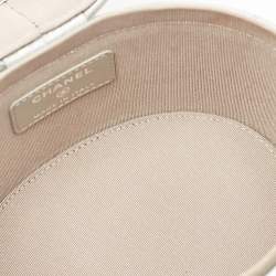 Pre Owned Chanel Metallic Silver Quilted Leather CC Vanity Bag