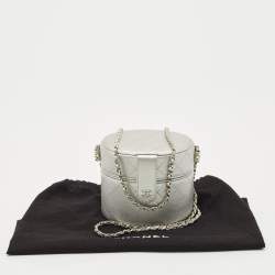 Pre Owned Chanel Metallic Silver Quilted Leather CC Vanity Bag