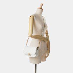 Pre Owned Chanel White CC Quilted Leather Flap Crossbody