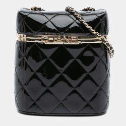 Pre Owned Chanel Black Quilted Patent Logo Chain Vanity Case