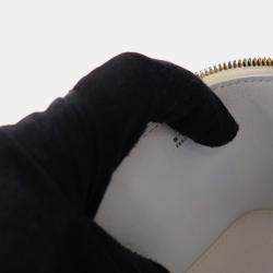 Pre Owned Chanel Vanity Case Small White Patent Leather Shoulder Bag