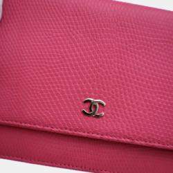 Pre Owned Chanel Mini Pink Lizard Embossed Calfskin Wallet On Chain 