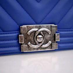 Pre Owned Chanel Chevron Medium Blue Calfskin Boy Flap Bag