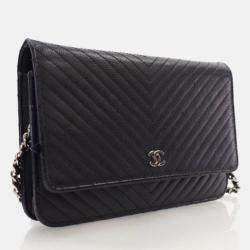 Pre Owned Chanel Black Caviar Chevron Wallet On Chain 