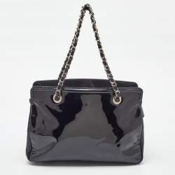 Pre Owned Chanel Black Patent Vinyl Small CC Lipstick Ligne Tote