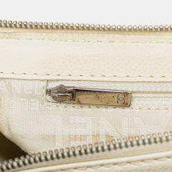 Pre Owned Chanel Cream Caviar Perforated Pulley Shoulder Bag