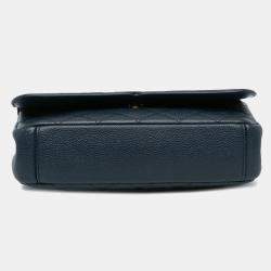 Pre Owned Chanel Blue Small Bicolor Caviar CC Filigree Flap