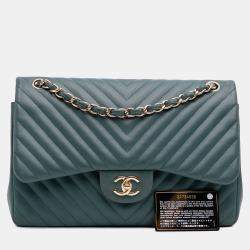Pre Owned Chanel Green Jumbo Classic Chevron Lambskin Double Flap