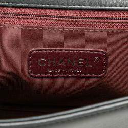 Pre Owned Chanel Black Medium Chevron Wrinkled Lambskin Boy Flap